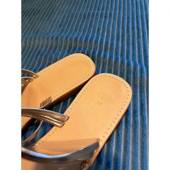 Gold Strappy Slide Sandals Size 7.5 - Picture 3 of 4